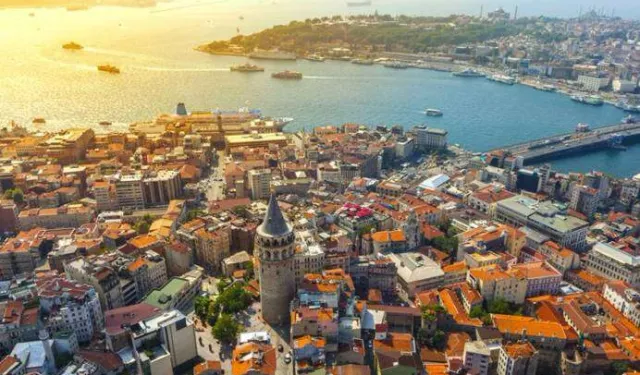 İstanbul’da şehir içi sıradan bir apartman dairesi ile Como Gölü manzaralı havuzlu ev aynı tutarda