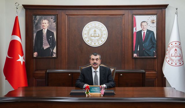 Tekin'den öğretmenlerin mülakatta torpil iddiasına: İddialarını ispatlasınlar, belge yok!