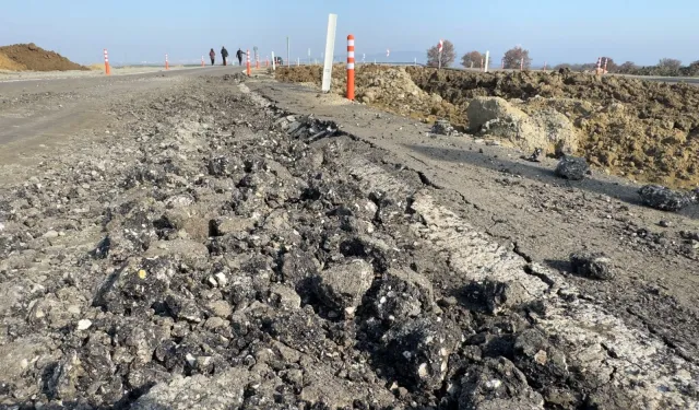 Edirne Keşan'da iki günlük yol bozuldu! CHP'den AK Parti'ye 'beceriksizlik' eleştirisi