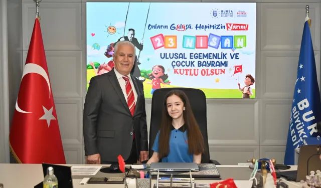 Başkan Mustafa Bozbey, koltuğunu geleceğin başkanlarına devretti