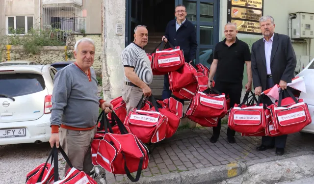 Bursa'da amatör spora 'Hayat' veren çantalar teslim edildi