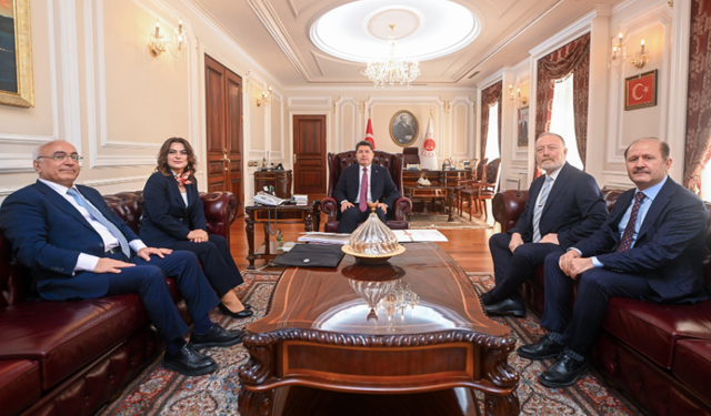 DEM Parti heyeti, yeni çözüm süreci kapsamında Adalet Bakanı ile görüştü