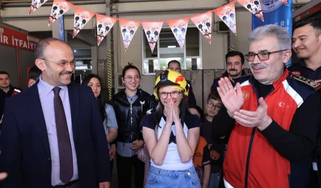 Kayseri itfaiyesinden Aleyna'ya 'özel' kutlama
