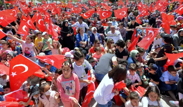 Konya’da çocuklar 80 Binde Devr-İ Alem Parkı’nda buluşuyor