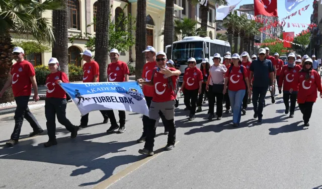 Manisa'da mesir coşkusu doğaya taşındı