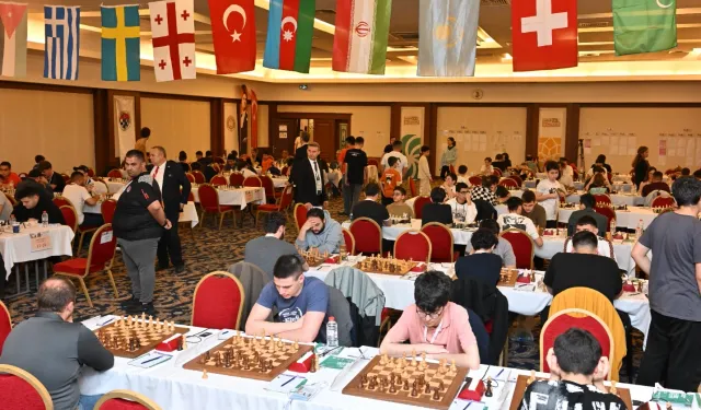 Manisa’da uluslararası satranç turnuvası heyecanı başladı