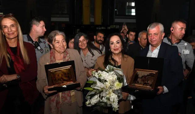 Türkan Şoray'a Osmangazi’de sevgi seli