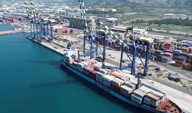 Dış ticaret açığı yıllık bazda yüzde 15,9 arttı