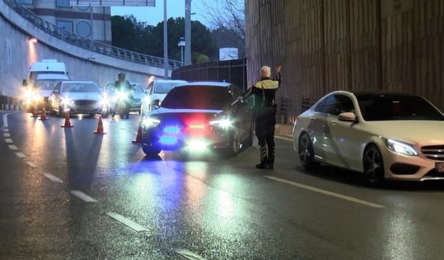 276 bin lira ceza "Çakarlı aracı" yüzde 87, yaka kameraları 'Benim kim olduğumu biliyor musun?' sözünü yüzde 90 düşürdü