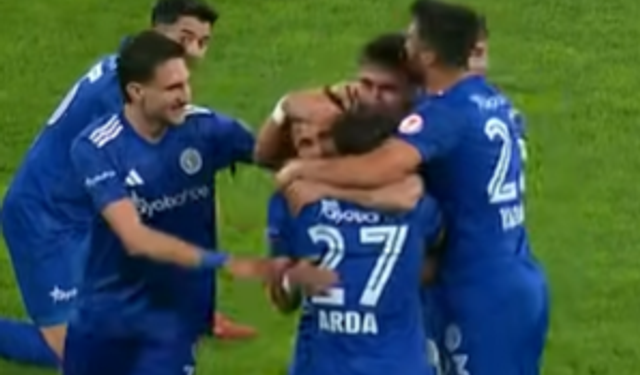 Süper Lig'in güçlü ekibine kupa şoku; Teknik direktör, "bizim için utanç" açıklaması yaptı