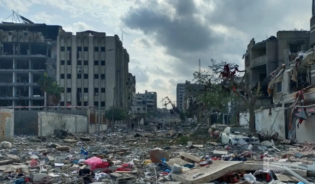 Gazze'de odun toplayan iki çocuk İsrail ateşiyle hayatını kaybetti