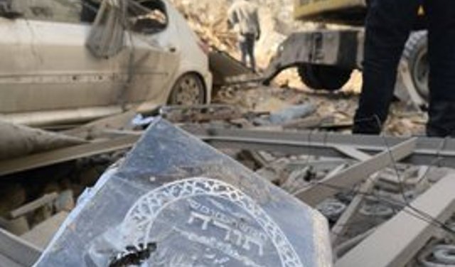 İsrail, saldırılarında Tahran'daki sinagogun hasar gördüğünü kabul etti