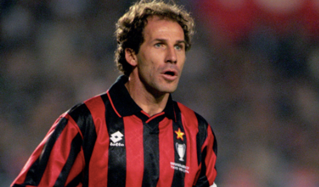 Futbolda libero rolünü yeniden tanımlayan Milan efsanesi Baresi, yaşamını yitirdi