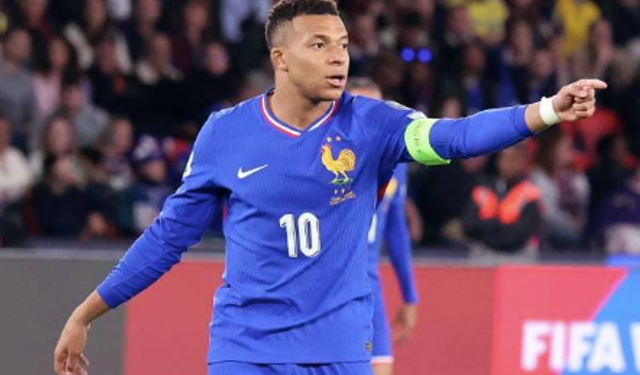 Mbappe'den, kendisine ırkçı saldırıda bulunan Paraguaylı senatöre sert yanıt: Siz Paraguay'ı temsil etmiyorsunuz