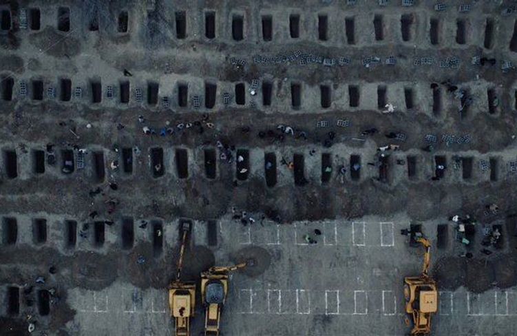 Bunlar yapay zeka şirketleri değil, savunma sanayi şirketleri; Gazze bir laboratuvardı. Minab ise pazar yeri