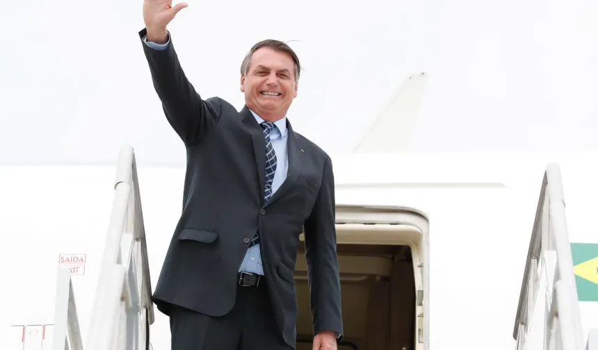 Ev hapsindeki eski Brezilya Devlet Başkanı Bolsonaro, tutuklandı