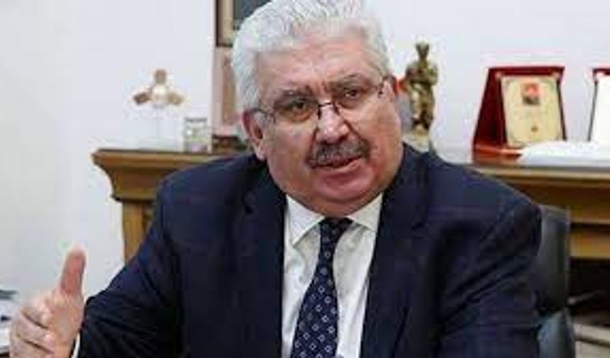 MHP'den Papa'nın Türkiye ziyaretine eleştiri; Bir tür şova dönüştürüldü