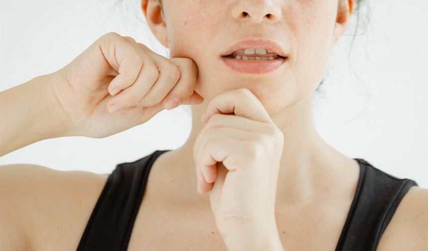 Araştırma: Aşırı alkol tüketen kişiler, daha az alkol tüketenlere göre daha erken felç geçirebiliyor