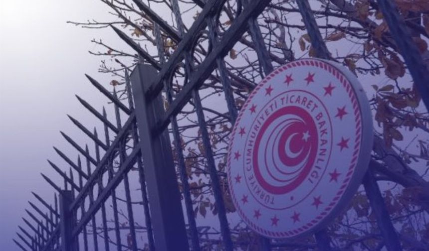 Restoranda menü fiyatı 16 bin 800 liraymış, kuver sonrası 16 bin 500'e indirilmiş