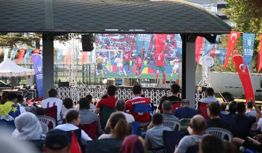 81 ilde dev ekran yasağı