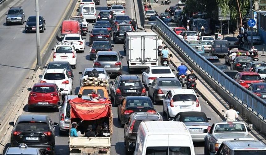 İsrail ordusu Beyrut'un güney banliyölerini boşaltıyor; On binlerce kişi yerinden edildi