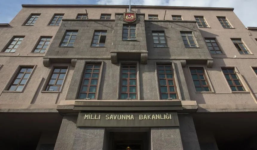 Milli Savunma Bakanlığı: İran'dan ateşlenen füze düşürüldü
