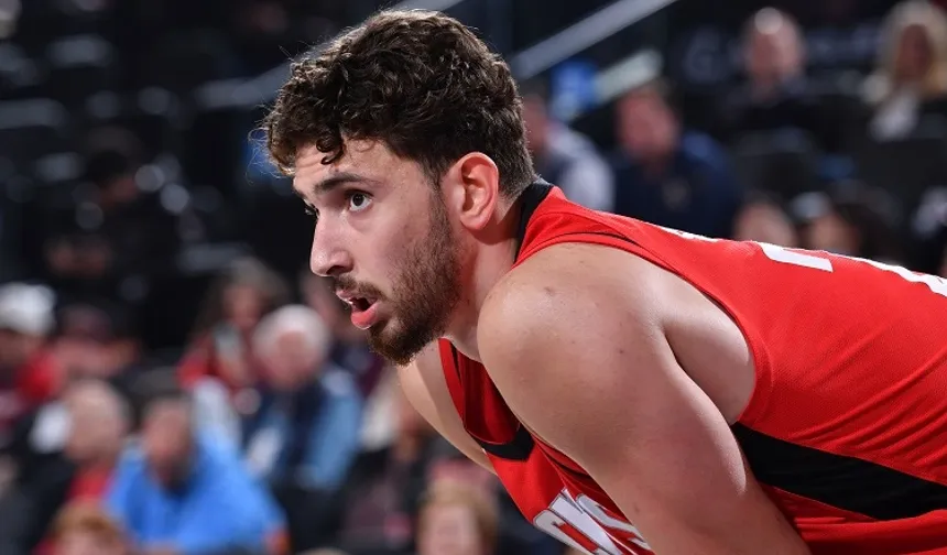 Alperen Şengün, NBA'in sezon açılış maçında 39 sayılık performansıyla bir çok ilki başardı