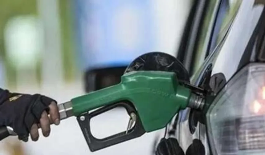 Motorinin litre fiyatına 2,40 TL indirim geldi; İşte yeni fiyatlar!