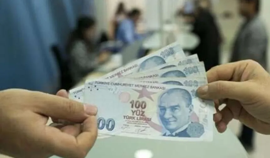 "İşsizlik oranında ilginç şeyler oluyor... Ne oldu da üç ayda böyle radikal değişimler oldu?"