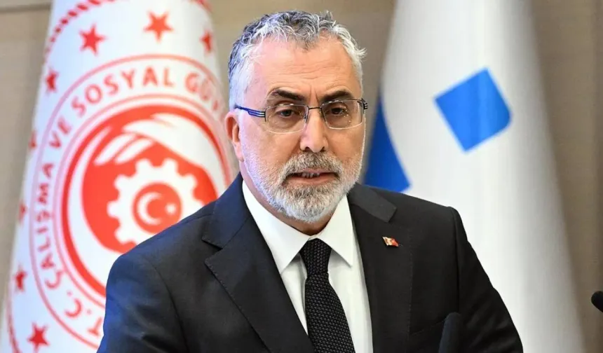 Bakan Işıkhan: Maalesef şimdi İzmir'in dağlarında çiçekler değil, çöp yığınları büyüyor