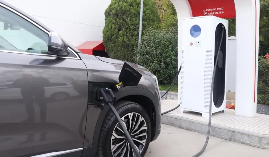 Elektrikli ve hibrit otomobil satışları yükseliyor
