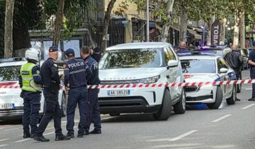 İki ülkede duruşmada hakimlere saldırı; Arnavutluk'ta sanık hakime ateş etti, Hindistan'da avukat ayakkabı fırlattı