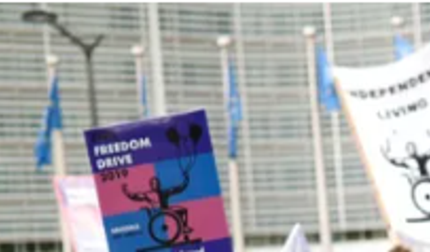 Avrupa Engellilik Forumu: Bir çok AB ülkesi engellilere yönelik taahhütlerinin tersine hareket ediyor