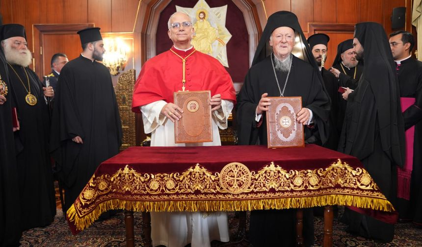 Papa ve Patrik, İstanbul'da Hristiyanlar arasında birlik bildirisini imzaladı