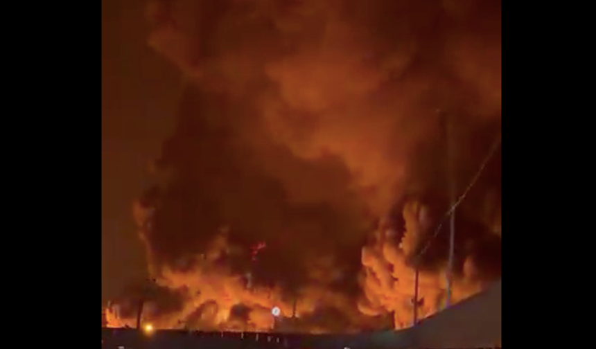 Tahran'daki petrol depolarına saldırı anı