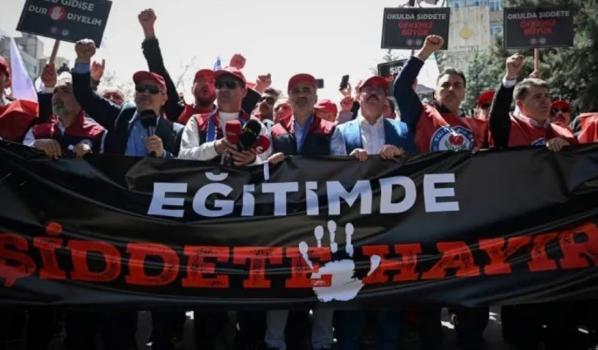 İki eğitim sendikasından iki gün daha iş bırakma kararı