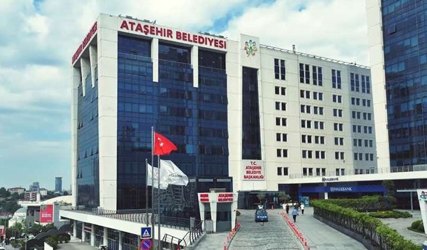 Ataşehir Belediye Başkanı Onursal Adıgüzel'in de aralarında bulunduğu 18 kişiye gözaltı