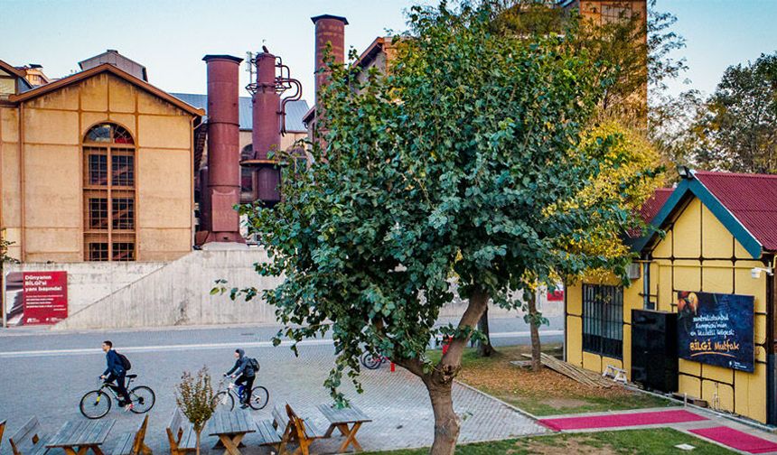 22 Mayıs'ta kapatılmıştı; Bilgi Üniversitesi yeniden açıldı