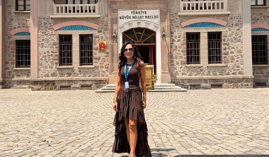 İran asıllı Belçika Parlamentosu Üyesi Safai yazdı: Türkiye Cumhuriyeti'nin ilk Parlamentosu'nun önünde dururken...