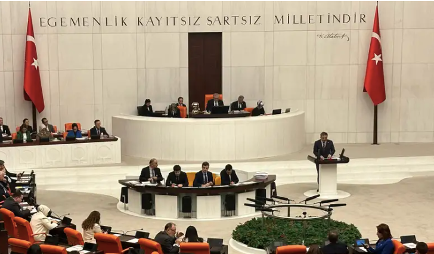 Çerçeve yasaya ilişkin partilerin tutumları nasıl oldu?
