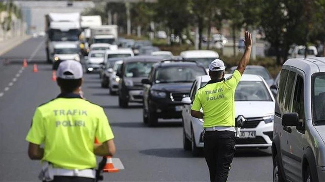 Ankara ve İstanbul'da bazı yollar trafiğe kapatılacak
