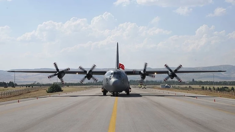 Askeri Uçak C130