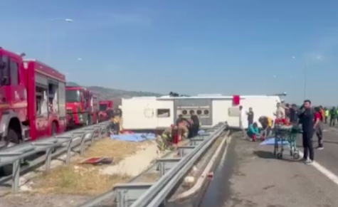TIR ile yolcu otobüsü çarpıştı; Çok sayıda can kaybı ve yaralılar var